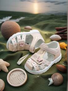 1 Pair Kids Sandals, Girls Comfortable Outdoor Summer Beach Closed Toe Sandals With Adjustable Strap And Lightweight EVA Sole, Suitable For Beach, Pool, Walking And Playing