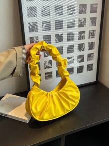 Nuevo bolso de mujer de moda en forma de media luna, personalizado, plegable y portátil, de estilo de red de colores, bolso de hombro en color amarillo mantequilla de moda para mujeres