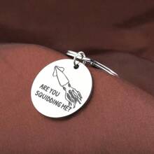 1 pieza Llavero de acero inoxidable con diseño de calamar - Llavero de mujer con tema de alfabeto, regalo ideal para el Día de San Valentín