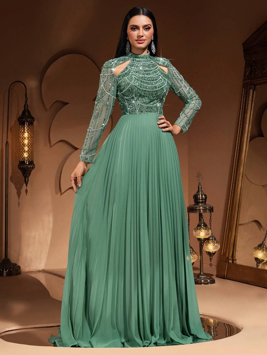 Đầm AMILUCK cao cấp, sang trọng, thanh lịch với chất liệu chiffon xếp ly, đính sequin và ren, dáng chữ A, thích hợp cho các buổi dạ tiệc trang trọng, tiệc tùng, trang phục dự đám cưới.