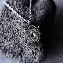 Vintage Round Wolf Head Pendant Necklace, Creative Women's Jewelry For Party, Daily Wear, Minimalist Design