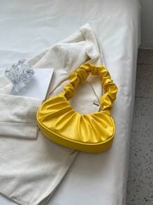 Nuevo bolso de mujer de moda en forma de media luna, personalizado, plegable y portátil, de estilo de red de colores, bolso de hombro en color amarillo mantequilla de moda para mujeres