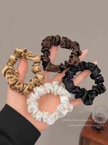 Set da 4 elastici per capelli di colore tinta unita con strass, scrunchie semplici e casual come accessori per capelli per acconciature da bun e code di cavallo, elegante e vintage per uso quotidiano, accessori per capelli