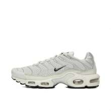 Nike 2024 女士 Air Max Plus 休闲运动鞋 FV8480-002 - 灰色 - 查看 1