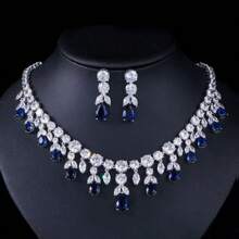 Set mit 3 luxuriösen Halsketten und Ohrringen in Wassertropfenform, aus Kupfer mit AAA-Zirkonia, elegante und anmutige Lösung für Frauen zum Schulabschluss, zum Hochzeitskleid, als Geschenk zum Eid al-Adha