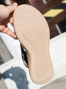 2025 夏季女士厚底轻便防滑舒适休闲旅游运动沙滩凉鞋 - 黑色 - 查看 8