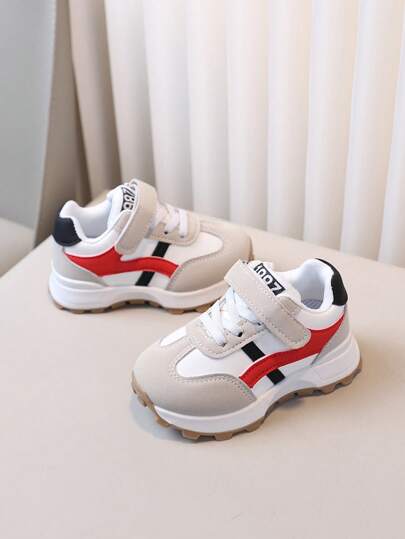 1 双男童春季休闲运动鞋男女款撞色时尚运动鞋