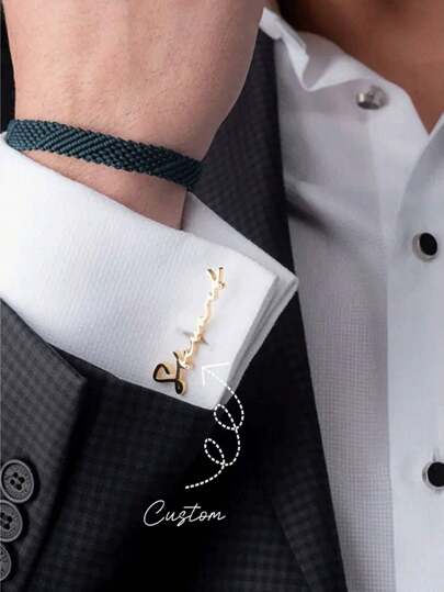 1 par de gemelos iniciales personalizados de acero inoxidable, diseño personalizado de primera letra, regalo único para hombres, accesorio de atuendo, duradero, grabado, inoxidables, elegantes, lindos y adorables. Divertidos para Kawaii, Y2K, estilo, unisex, casual, personalizado, personalizados, únicos, personalizables como regalos ideales para él, regalos para ella, amigos, familia, novios Valentine para San Valentín, Día de la Madre, cumpleaños, para la escuela secundaria, escuela primaria, secundaria y preparatoria, estudiantes, maestros, universidad, dormitorio, preparatoria