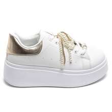 女士休闲运动鞋，简约时尚，适合日常穿着