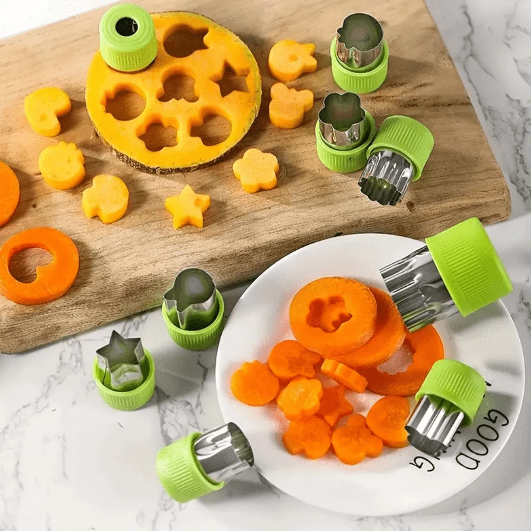 Stainless Steel Embossed Pattern Mold Cartoon Print Mold Vegetable Fruit Flower Cutter Biscuit Cookie Mold For Baby Food