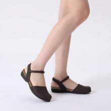 Women's Comfort Flat Sandals - Closed Toe Cork Footbed With Arch Support, Lightweight Breathable Summer Sandals For Walking, Casual Outfits, And Everyday Wear - 巧克力 - 查看 1