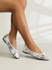 Zapatos planos tipo slip-on con estampado floral y decoración de moño a juego para mujer, cómodos y elegantes mocasines franceses con suela suave, adecuados para todas las estaciones