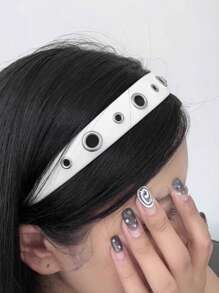 1 pieza Diadema de estilo punk metálica de verano con remaches, accesorios de cabello casual de nicho negro versátil
