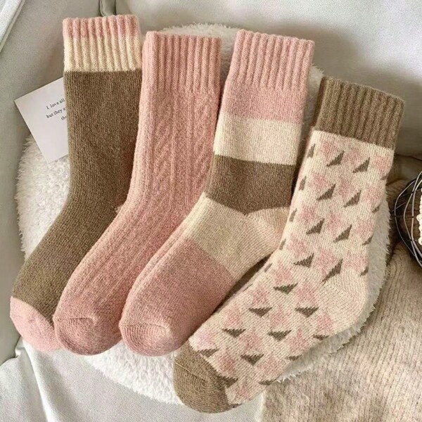 4 Pairs Of Warm Winter Plush Cold Resistant Floor Socks, Thick Mid Tube Socks, Sleeping Socks, Pink Soft And Comfortable Snow Outdoor Socks