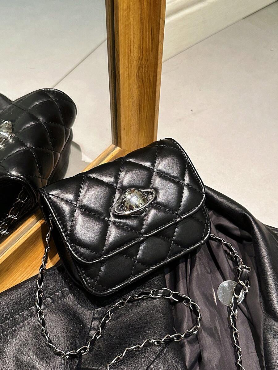 Borsetta mini, semplice e versatile, con texture di alta qualità, cinturino con catena dorata e strass, può essere indossata sulla spalla o sotto il braccio, adatta per primavera ed estate