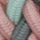 Verde grisáceo