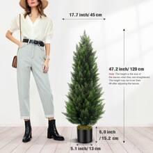 2-Pack Lifelike Cedar Topiary Trees (3/4/5 Ft) With Black Pot UV & Fade Protected Faux Evergreen Plants For Year-Round Indoor/Outdoor Elegance No Maintenance Needed Xmas Cypress Bushes With Container Perfect For Christmas Home & Garden Decor Office Front Door, Wedding, Party - 綠色 - 查看 8