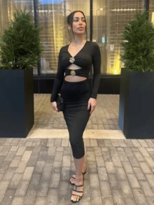 Carolina Barros Women's Elegant Sexy Fashion Vacation Party Rose Metal Decor Hollow Out Long Sleeve Black Midi Bodycon Dress - Black - View 2