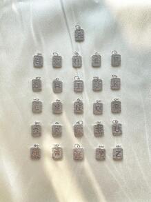 1 Stück Kontrastreicher Hufeisen-Schnallen Halskette mit langem Kegel-Anhänger und Buchstaben-Anhänger, eine Anfangsbuchstabe-Halskette, eine glatte Hufeisen-Schnallen-Halskette, retro und stimmungsvoll, geeignet als tägliches Modeartikel.