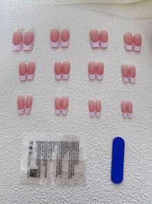 24 片中长方形按压指甲经典百搭柔和白色法式边缘优雅日常 DIY 珠宝假指甲，含 1 块果冻胶和 1 条锉条美甲用品