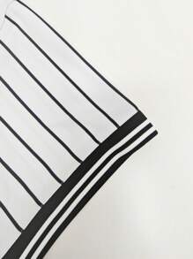 Men's Casual Striped Black & White Graphic V-Neck 96 Numeral Print Short Sleeve Sports T-Shirt, Summer