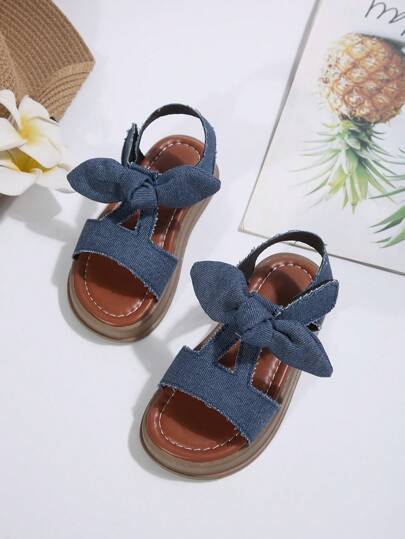 1 双儿童和青少年女孩 T 型带蝴蝶结装饰平底凉鞋，圆头厚底带钩环，舒适易穿，适合 3-12 岁儿童，夏季休闲海滩度假户外