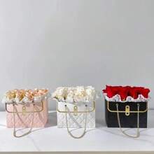 1pc Embroidered Gift Box, Chain Strap Mini Handbag Gift Box, Floral Basket, Folding Envelope, Embrace Box, Flower Box, Creative Gift Box, Valentine's Day Gift Packaging, Floral Holder, Paper Box, Small Commercial Supplies, Packaging Box, Mother's Day, Graduation Season, Wedding Decor, Gift Box, Wedding Guest Reception Decor, Folding Bouquet