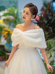 1 szt. pluszowy szal ślubny, peleryna na suknię ślubną, biały futrzany kołnierz dla panny młodej, ciepły pluszowy szal, jesienne ubrania dla kobiet - Biały - Zobacz 3