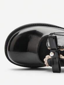 Balabala Zapatos de princesa para niñas Otoño 2024 Nuevos zapatos para niños Artístico estilo retro con moño Zapatos para bebé