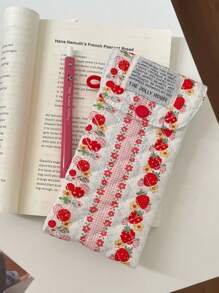 1Pc Cute Strawberry Pattern Glasses Bag,Girls Glasses Storage Box, Sunglasses Accessories Featuring A Cute Anime Style, Cartoon Design, And A Girlish Heart Pattern, Perfectly Protecting Sunglasses And Making It A Great Gift. Travel Essentials Travel Accessories Travel Must Haves - Multicolor - View 11