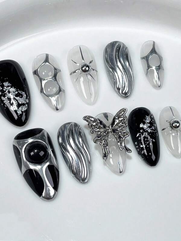 Halloween Nail Art - Bold And Sweet, Cool And Mechanical Style - 10-Piece Set Of Medium-Length Almond-Shaped Pressed Fake Nails With Simple Metal Hand-Painting, Star-Shaped Three-Dimensional Lustrous Silver Metal Butterflies, Elegant And Flattering For The Complexion.