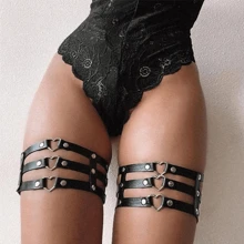 Women's Punk Leg Garters Thigh Chains, Black Gothic Heart Shape Leg Harness Accessories, Sexy Leg Decor, Hollow Thigh Chains, Personalized All-Match Heart Theme PU Leather Suspenders, Suitable For Daily Wear And Music Festivals, Great For Carnival Season