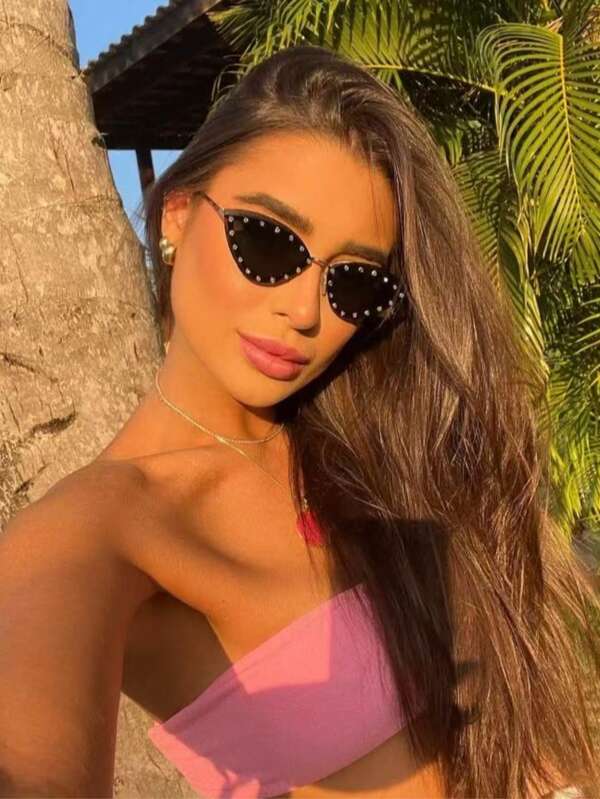 Oculos de novo modelo  triângulo olho de gato óculos de sol liga sem aro cristal brilhante feminino.Dê uma caixa de óculos