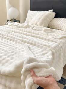 1pc Cream White Fluffy Ruffle Edge Soft & Cozy Blanket, Suitable For Bedroom & Guest Room