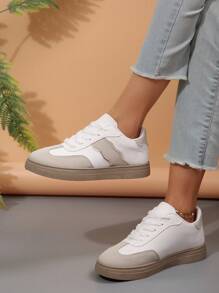 Nuevos zapatos deportivos casuales livianos y transpirables con punta redonda, suela antideslizante y cordones para mujer, ideales para primavera/otoño