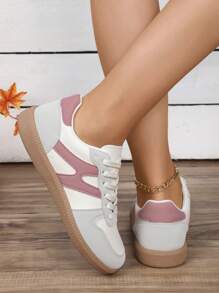 2025 Neue rutschfeste Lässig Outdoor Hiking Running Schuhe mit dicker Sohle im Retro-Stil für Damen, bequeme flache Slip-On Sneaker, Patch-Work Rund Zeh Schnürung Niedrige Spitze - weiß grau - Übersicht 2