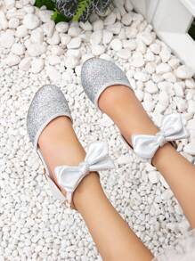 全新银色蝴蝶结装饰优雅公主礼服鞋，适合小女孩，闪光高跟表演舞台和派对高跟鞋