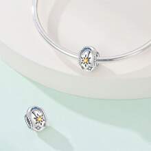 1 件镀银星光神秘星系闪耀宇宙轨迹星夜流动蓝色编织梦幻翅膀恶魔之眼鸢尾花（友谊长存）丰收葡萄羽毛彩色安全扣按扣适用于原创蛇形手链项链手链串珠 DIY 珠宝制作送给女朋友的奢华礼物 - W-PAC1629 - 查看 2