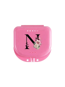 玫瑰图案 A-Z 牙科正畸保持器假牙粉色收纳盒，牙套盒，假牙盒，透气正畸牙套盒，保持器盒，牙科收纳盒，假牙放置盒，易于使用，方便携带，牙套牙套矫正器盒，口腔卫生牙套收纳盒，家用办公宿舍用品，家用收纳用品，牙科配件
