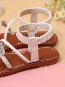 1 Pair Beige Plus Size Girls' Flat Sandals, PU Strap Woven Design With Rhinestone, Pearl & Butterfly Decor, Elastic Back Strap, Round Toe Open Toe Non-Slip Fashion Cute Black Sandals, Suitable For Girls Aged 3-15 For Daily, Casual, Holiday Wear, Summer 2025 New Arrival - Beige - View 7