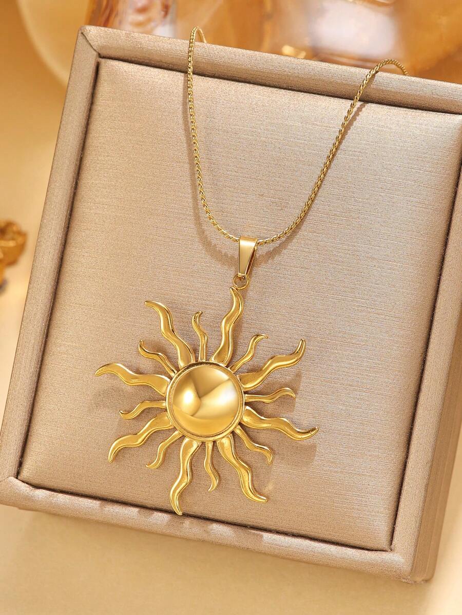 1pc Stainless Steel Golden Sun Shape Exaggerate Bold Pendant Necklace For Women