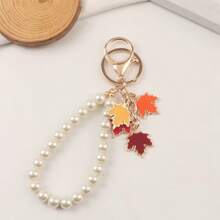 Llavero minimalista, de moda y encantador con hoja de arce y perla falsa, material de aleación DIY para accesorios de bolso, colgante, regalo memorable para amigos y familiares, accesorios para automóvil, accesorios para bolso, planta, perla falsa, gótico lindo, accesorios para bolso Y2K, cordones con soporte para identificación, accesorios para automóvil, encantos para bolso, ideas de regalo de Navidad, auto, maestro, hermana - Multicolor - Ver 3