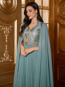 Patchwork Embroidered Trim Abaya Dress - Green - View 6