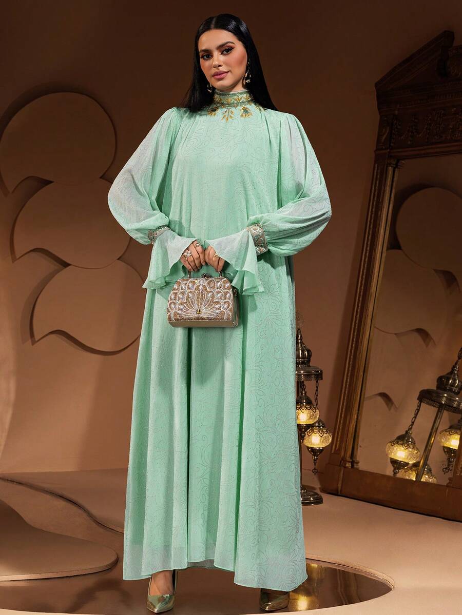 New Fashionable Luxury Minimalist Lace Beaded Embroidery Women Long Robe Dress