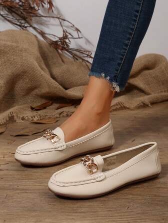 2025 米色金链装饰女士时尚休闲百搭舒适透气软底平底鞋，春/秋/夏