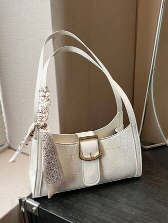 女士新款简约时尚单肩包丝巾装饰休闲腋下包鳄鱼纹法棍包适合女性日常使用