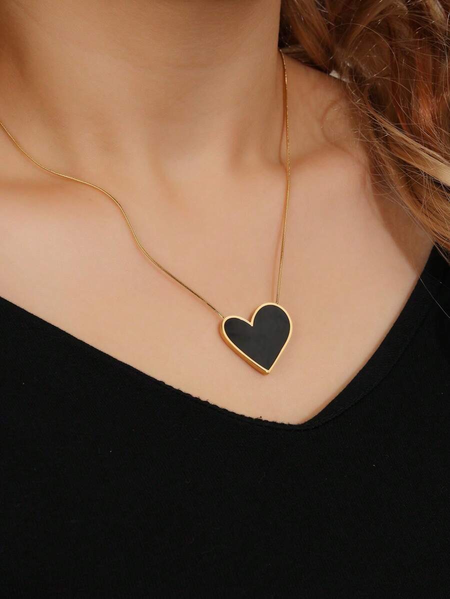 1 件女士金色时尚不锈钢项链配黑色大心形吊坠，适合日常佩戴 - 金色 - 查看 1