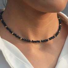 1 件女士黑色玻璃水晶和金色珠子颈链，简约精致串珠项链，适合少女学院风珠宝