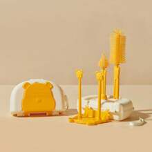 Ensemble de brosses portables pour bouteille avec ours, comprenant une brosse pour bouteille, une brosse pour tétine, une brosse pour paille, une brosse pour tasse, un support d'égouttage et une boîte de rangement de voyage