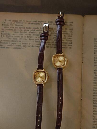 1pc New Vintage French Style Engraved Gold Square Small Dial Women's Watch, Fashion Minimalist Elegant Luxury Petite Waterproof Coffee Leather Strap Classic Quartz Ladies Wrist Watch Suitable For Daily Wear, Parties And Other Occasions